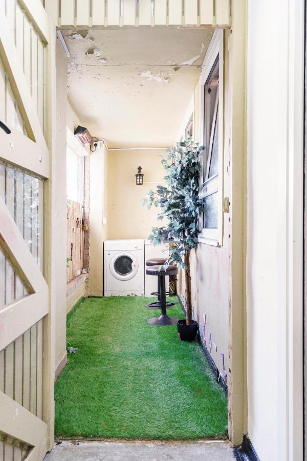 Lovely 1-Bedroom Property With Balcony In West End Glasgow Dış mekan fotoğraf