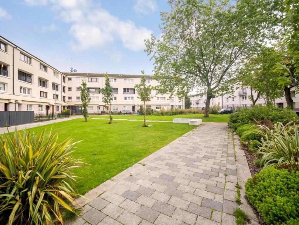 Lovely 1-Bedroom Property With Balcony In West End Glasgow Dış mekan fotoğraf